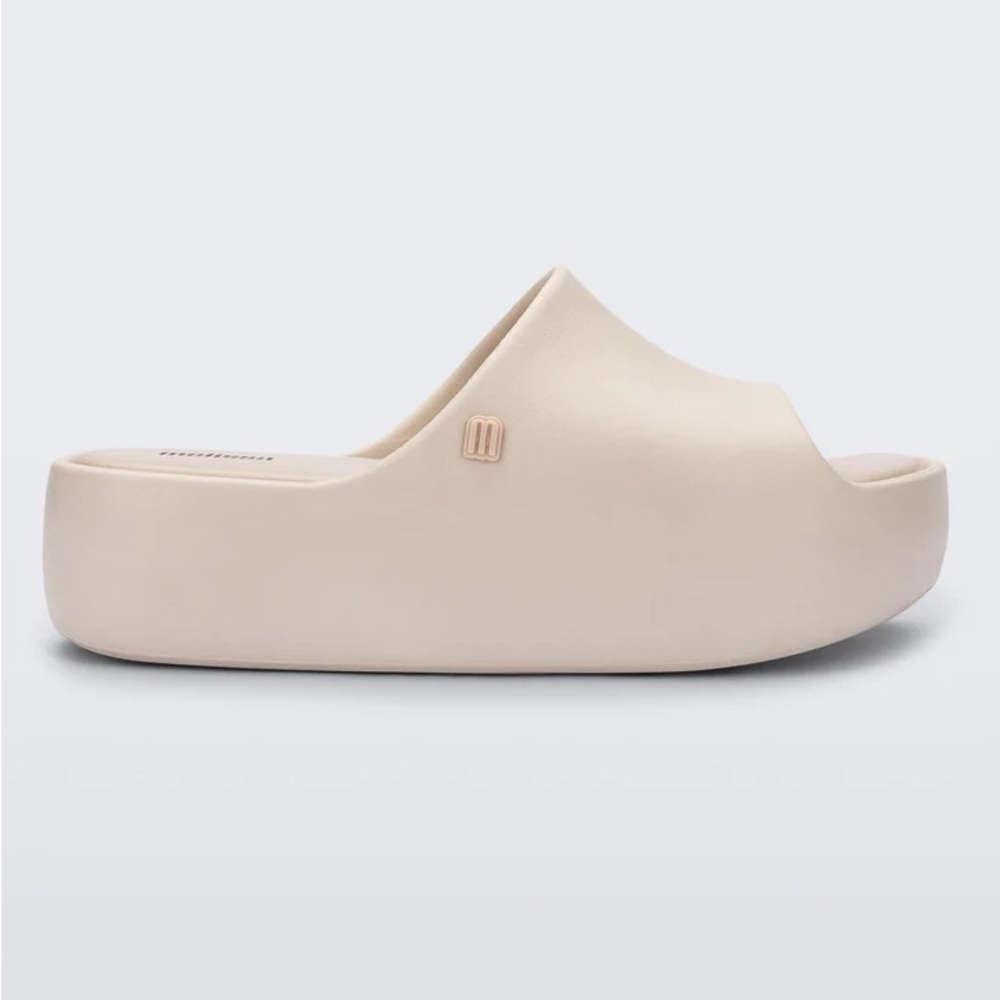 Melissa Cream Free Platform Slide Sandals
